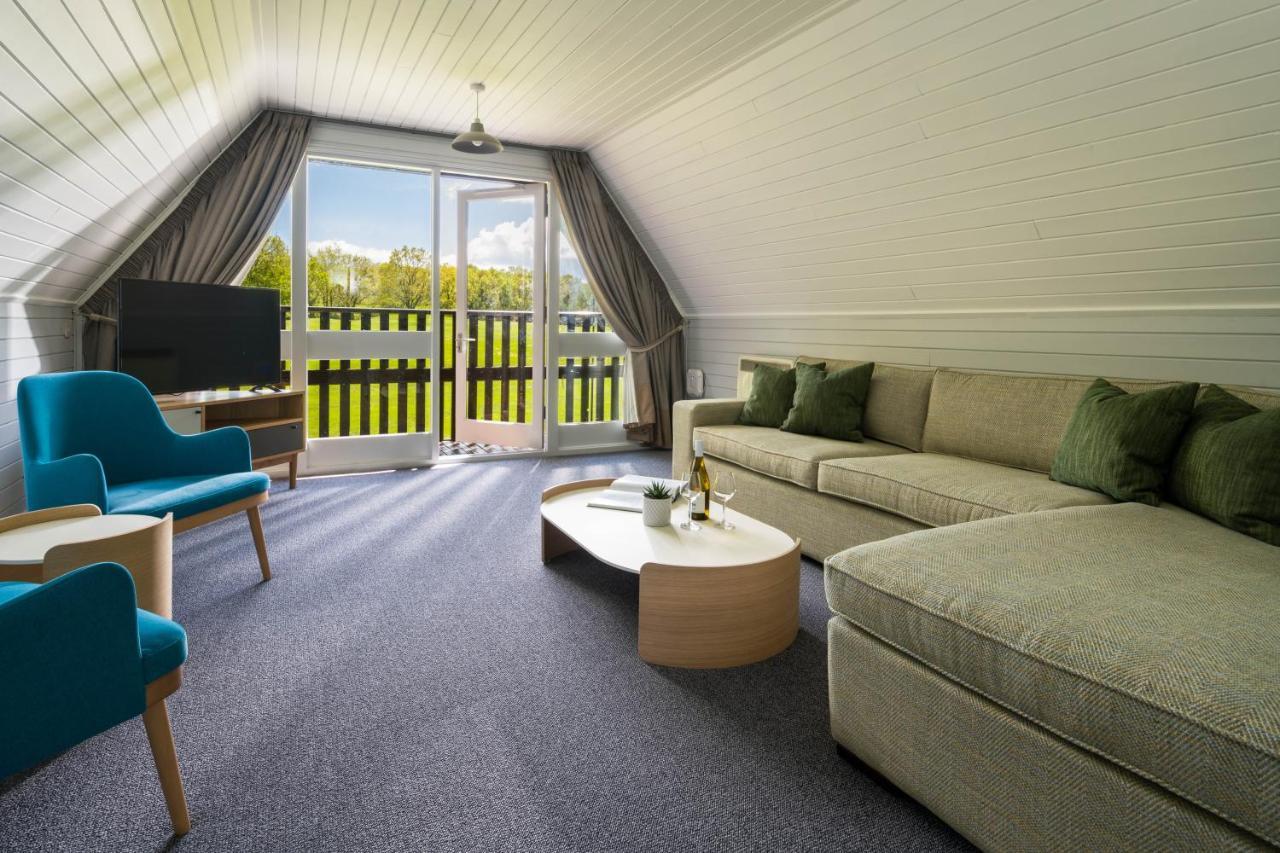 Park & 4* Woodbury