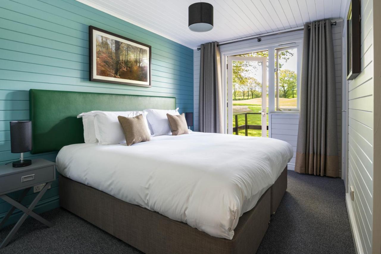Park & 4* Woodbury