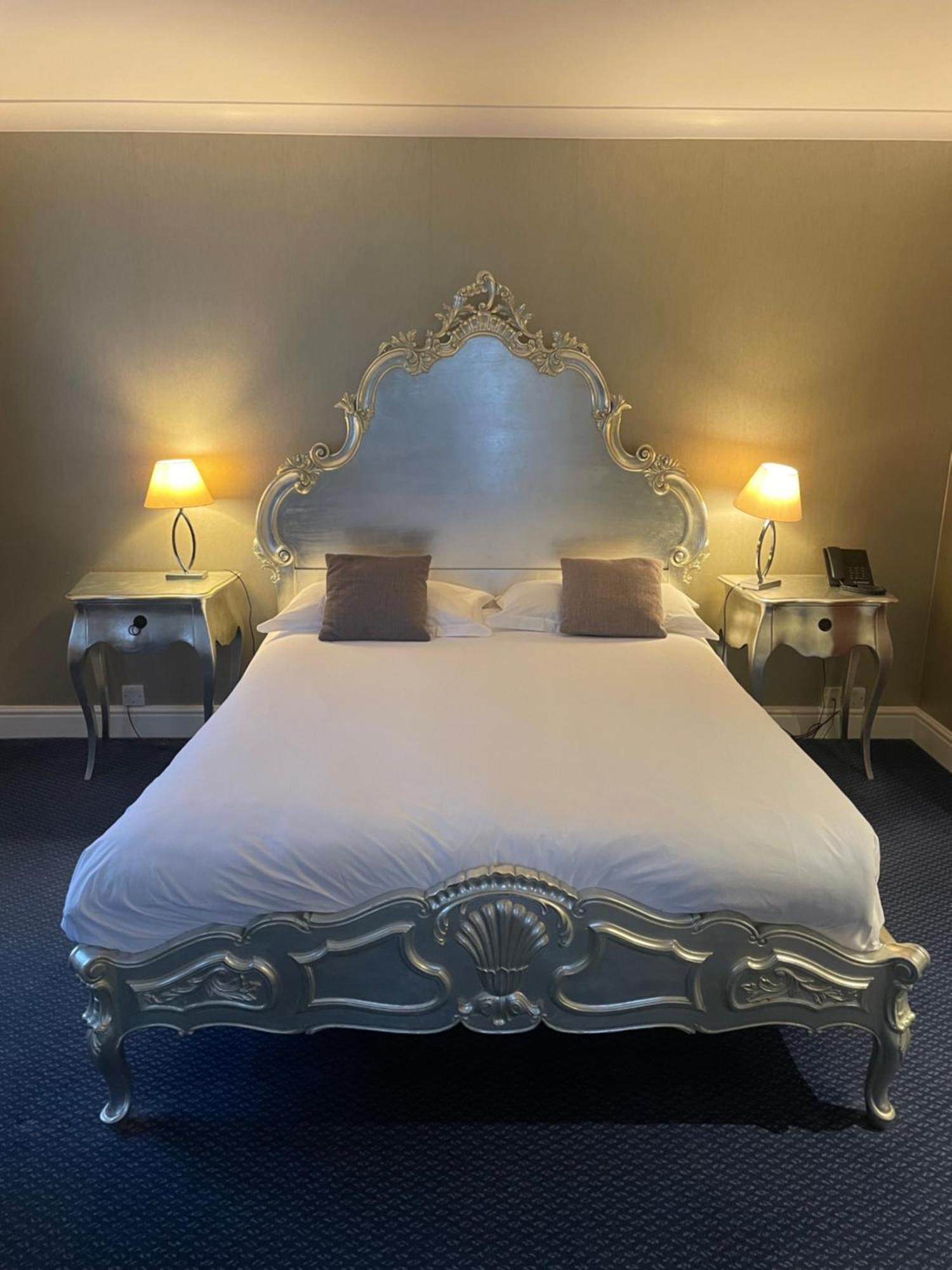Park & 4* Woodbury